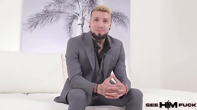 Eden V Gets His armpits And soles Worshiped From Jade Green&rsquo;s Mouth!